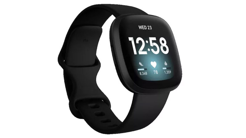 Fitbit smartwatch for tracking health